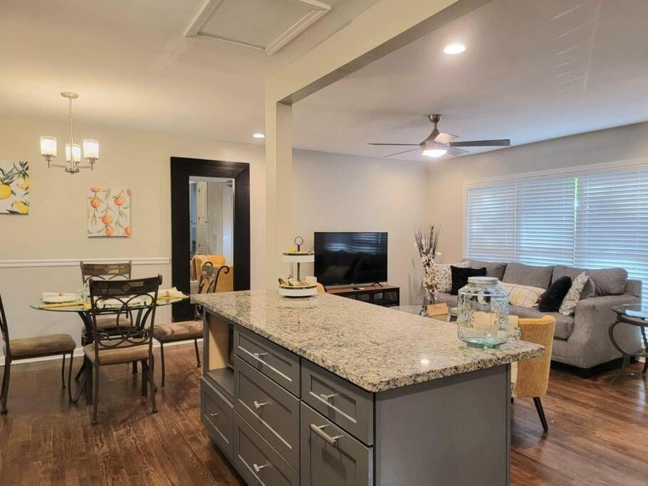 הוילה סמירנה Refreshed!! Private 4Brms 2 Bath - 2 King Beds!! מראה חיצוני תמונה